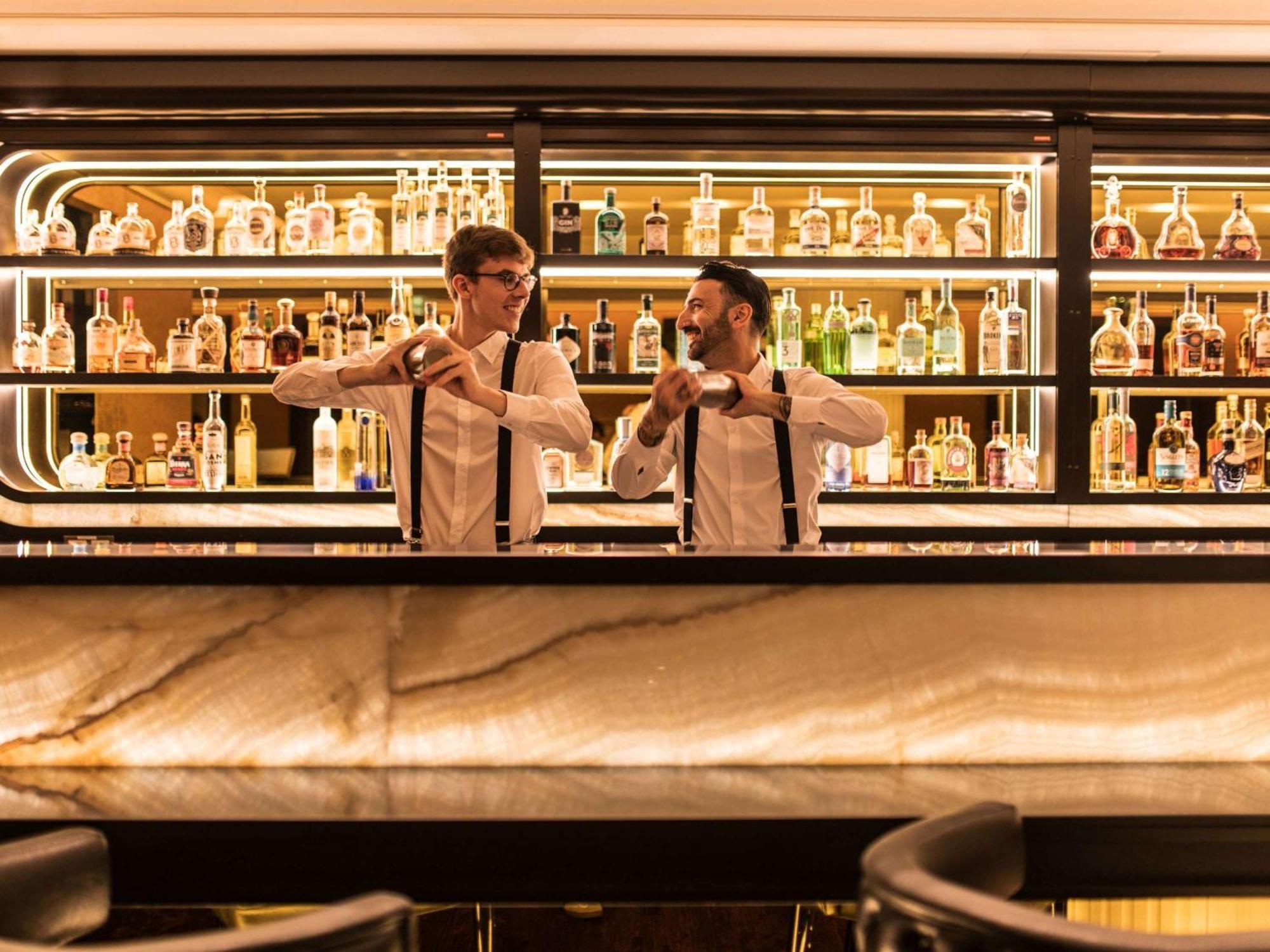 Hotel Sofitel Frankfurt Opera Francoforte sul Meno Esterno foto The bar at the London Edition