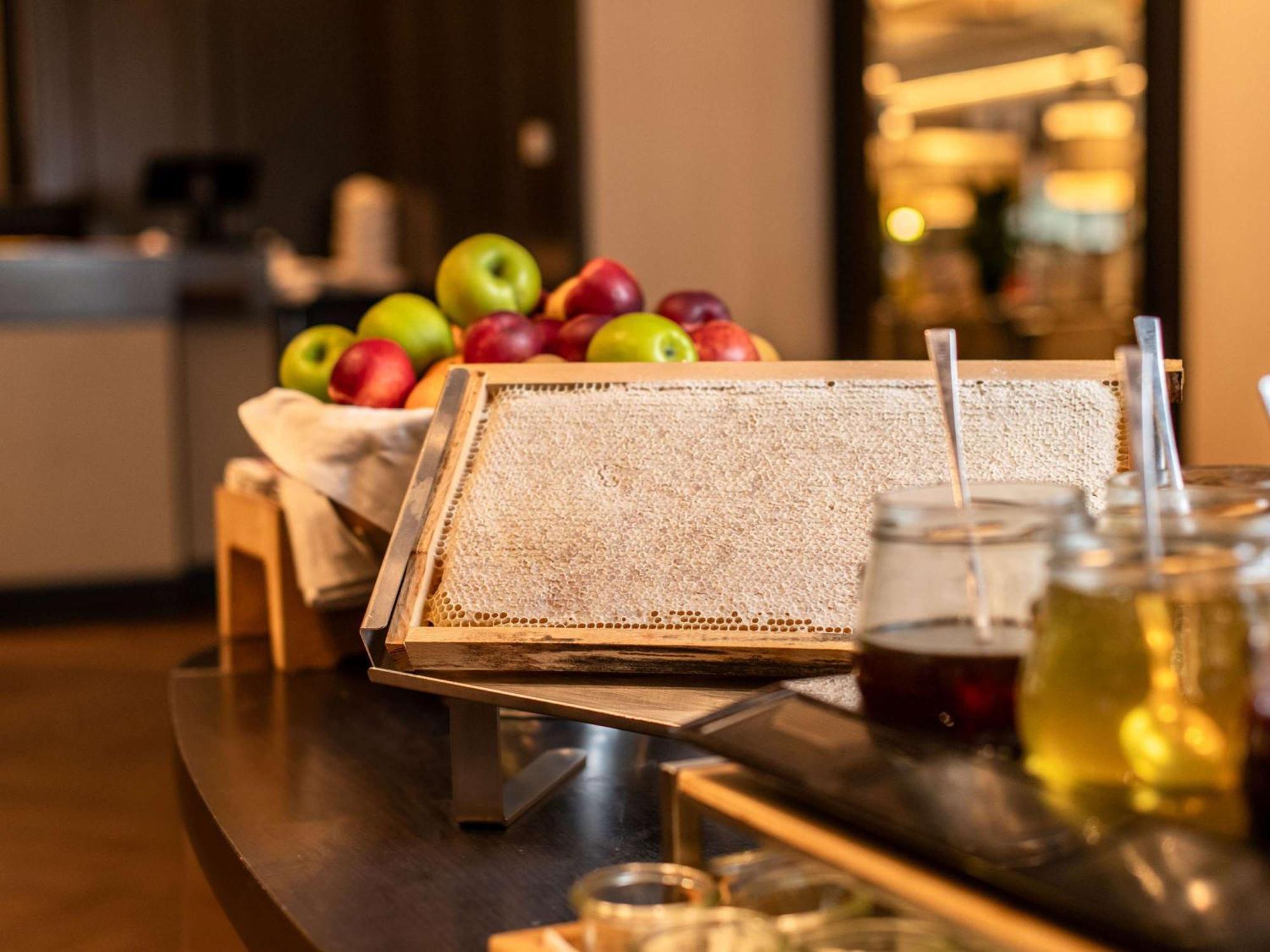 Hotel Sofitel Frankfurt Opera Francoforte sul Meno Esterno foto Honeycomb