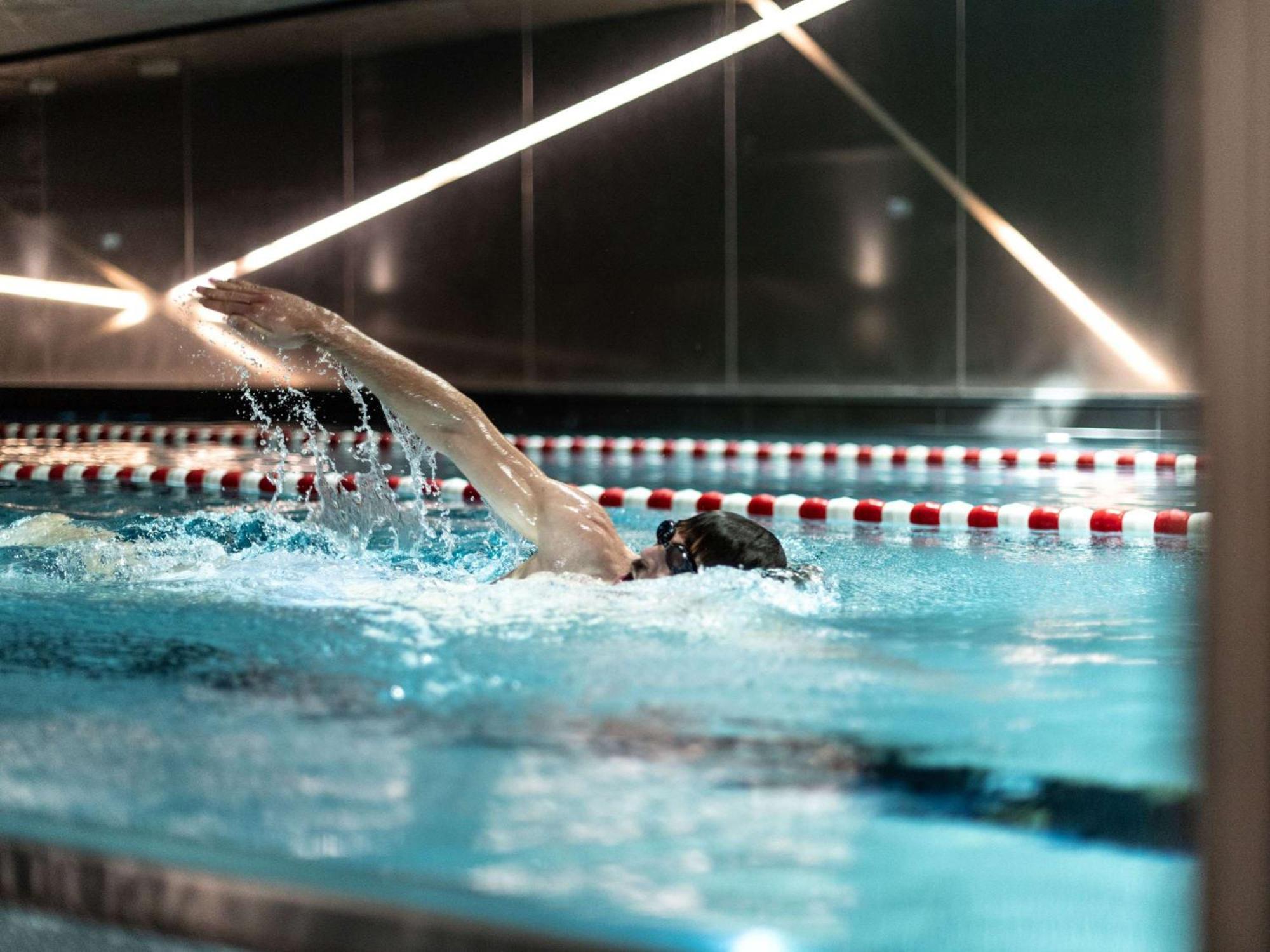 Hotel Sofitel Frankfurt Opera Francoforte sul Meno Esterno foto Swimming at the University of Bath